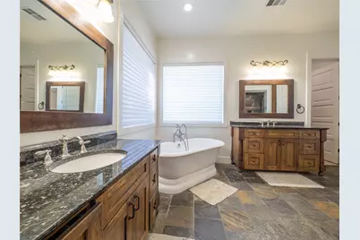 14 Autumn Oaks Drive, The Hills, TX 78738 - Photo 15