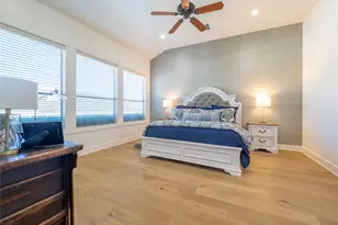 14 Autumn Oaks Dr, The Hills, TX 78738 - Photo 13