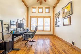 14 Autumn Oaks Dr, The Hills, TX 78738 - Photo 11