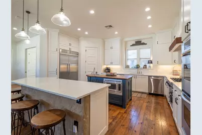 14 Autumn Oaks Drive, The Hills, TX 78738 - Photo 7