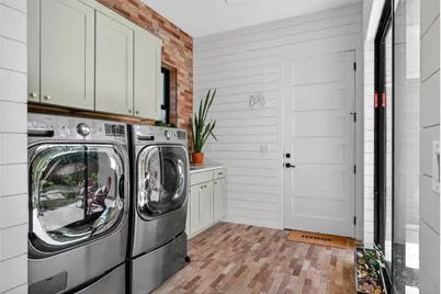 2819 E 22nd Street, Austin, TX 78722 - Photo 11