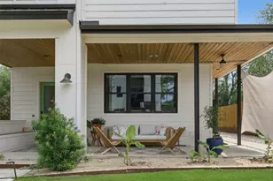 2819 E 22nd St, Austin, TX 78722 - Photo 3