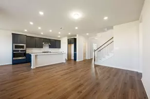 12613 Raven Mdw Dr, Buda, TX 78610 - Photo 9