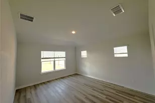 312 Hazy Vw Rd, San Marcos, TX 78666 - Photo 3