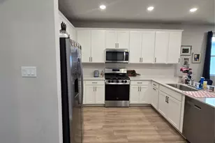 727 Gray Fox Loop, Hutto, TX 78634 - Photo 5