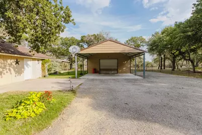 122 Montesito Lane, Floresville, TX 78114 - Photo 27