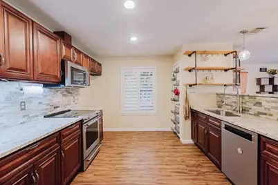 122 Montesito Lane, Floresville, TX 78114 - Photo 7