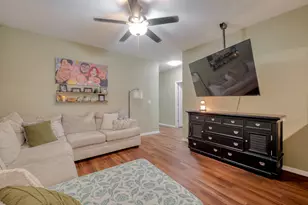 920 Washburn St, Taylor, TX 76574 - Photo 11