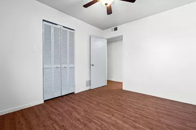 1129 W San Antonio Street, Lockhart, TX 78644 - Photo 17