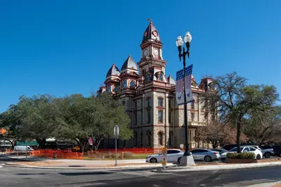 1129 W San Antonio Street, Lockhart, TX 78644 - Photo 27
