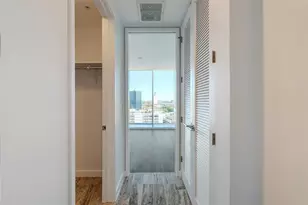 313 W 17th St, Austin, TX 78701 - Photo 27