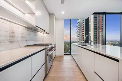 610 Davis Street #2702, Austin, TX 78701 - Photo 3