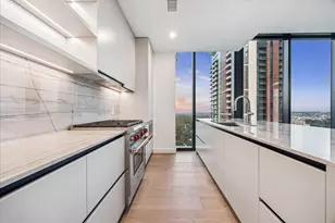 610 Davis St, Austin, TX 78701 - Photo 3