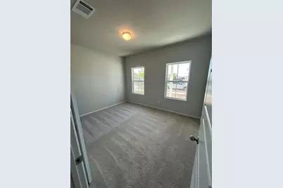150 Lennox Drive, Kyle, TX 78640 - Photo 7