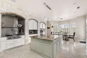 805 Brooks Hollow Rd, Lakeway, TX 78734 - Photo 11