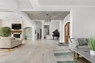 805 Brooks Hollow Rd, Lakeway, TX 78734 - Photo 5