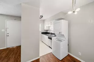 2401 Manor Rd, Austin, TX 78722 - Photo 5