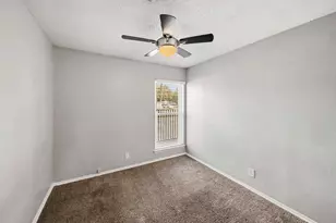 2401 Manor Rd, Austin, TX 78722 - Photo 9