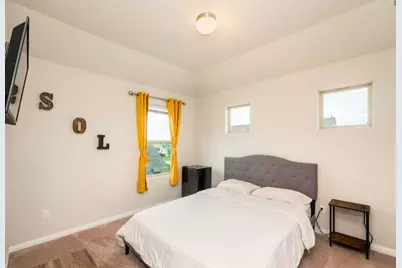 111 Lyrebird Lane, Hutto, TX 78634 - Photo 5