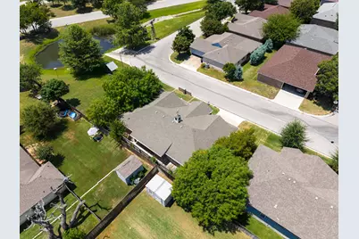 1204 Applewood Drive E, Burnet, TX 78611 - Photo 5