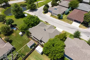 1204 Applewood Dr E, Burnet, TX 78611 - Photo 5