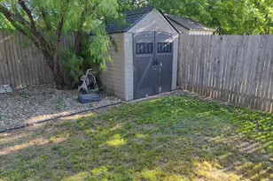 528 S Brook Dr, Leander, TX 78641 - Photo 23