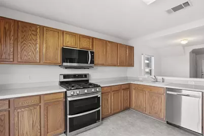 17816 Honey Locust Lane, Elgin, TX 78621 - Photo 7