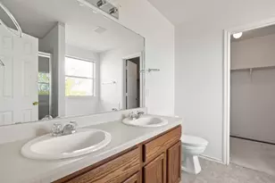 17816 Honey Locust Ln, Elgin, TX 78621 - Photo 13