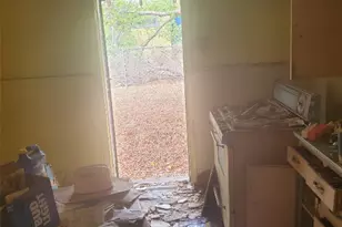 1202 Hackberry St, Austin, TX 78702 - Photo 15