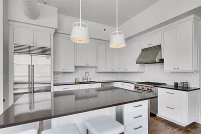 800 W 5th Street #1008, Austin, TX 78703 - Photo 5