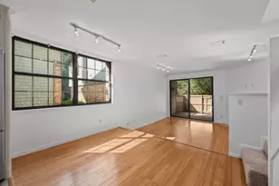 7122 Wood Hollow Dr, Austin, TX 78731 - Photo 3