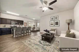 152 Cibolo Creek Dr, Kyle, TX 78640 - Photo 3