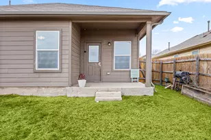 152 Cibolo Creek Dr, Kyle, TX 78640 - Photo 21