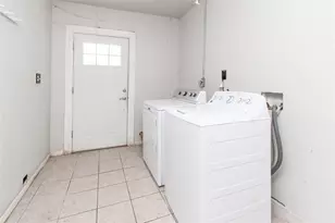 2524 Berkett Dr, Austin, TX 78745 - Photo 7