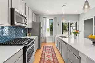 814 N Bluff Dr, Austin, TX 78745 - Photo 9