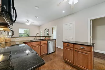 200 Oak Hollow Lane, Buda, TX 78610 - Photo 5