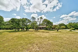 200 Oak Hollow Ln, Buda, TX 78610 - Photo 3