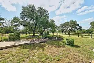200 Oak Hollow Ln, Buda, TX 78610 - Photo 27