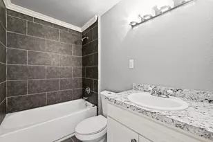 1127 Parr St, Luling, TX 78648 - Photo 15