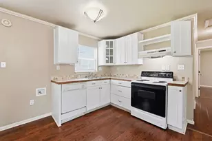 1127 Parr St, Luling, TX 78648 - Photo 9