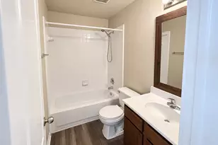 243 Devonshire Dr, Kyle, TX 78640 - Photo 17