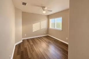 243 Devonshire Dr, Kyle, TX 78640 - Photo 11
