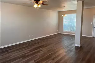 243 Devonshire Dr, Kyle, TX 78640 - Photo 3