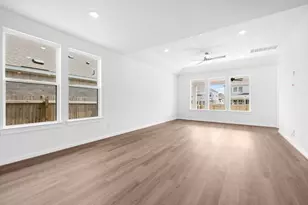 105 Cintilar St, Liberty Hill, TX 78642 - Photo 7