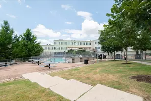 604 N Bluff Dr, Austin, TX 78745 - Photo 21