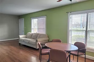 1106 Austin St, Bastrop, TX 78602 - Photo 3