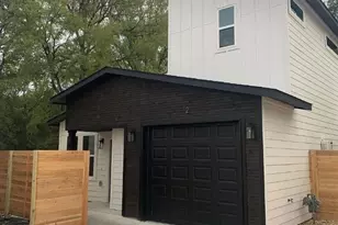 5711 Tura Ln, Austin, TX 78721 - Photo 1