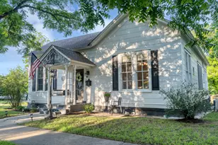 1301 & 1305 S College St, Georgetown, TX 78626 - Photo 1