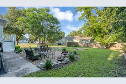 1305 S College Street, Georgetown, TX 78626 - Photo 29