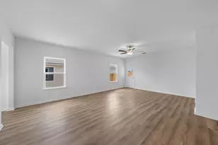 392 Low Pasture Trl, Maxwell, TX 78656 - Photo 5